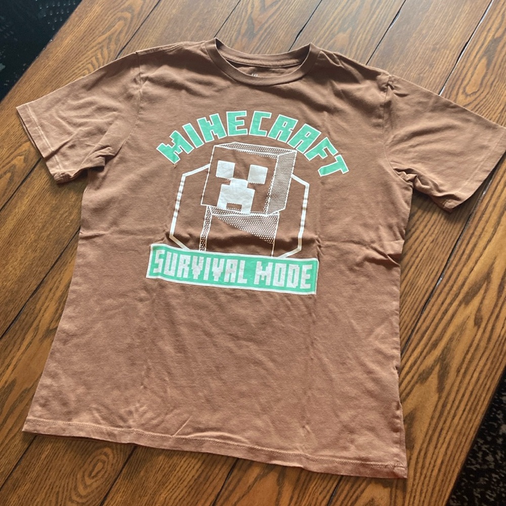 Gap brand Minecraft graphic T